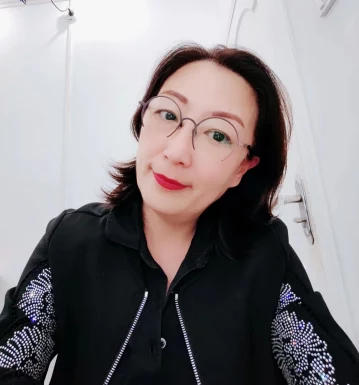 <span>Melinda, 56</span> <span style='width: 25px; height: 16px; float: right; background-image: url(/bitmaps/flags_small/CN.PNG)'> </span><br><span>Shenzhen, Chiny</span> <input type='button' class='joinbtn' style='float: right' value='JOIN NOW' />